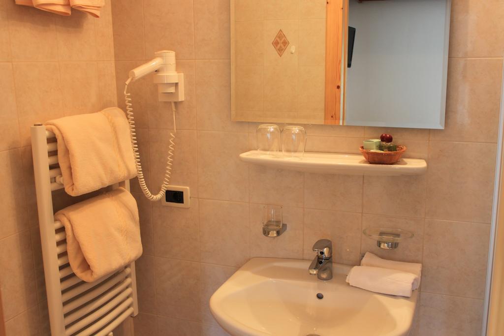 Albergo Alisander Kurfar Zimmer foto