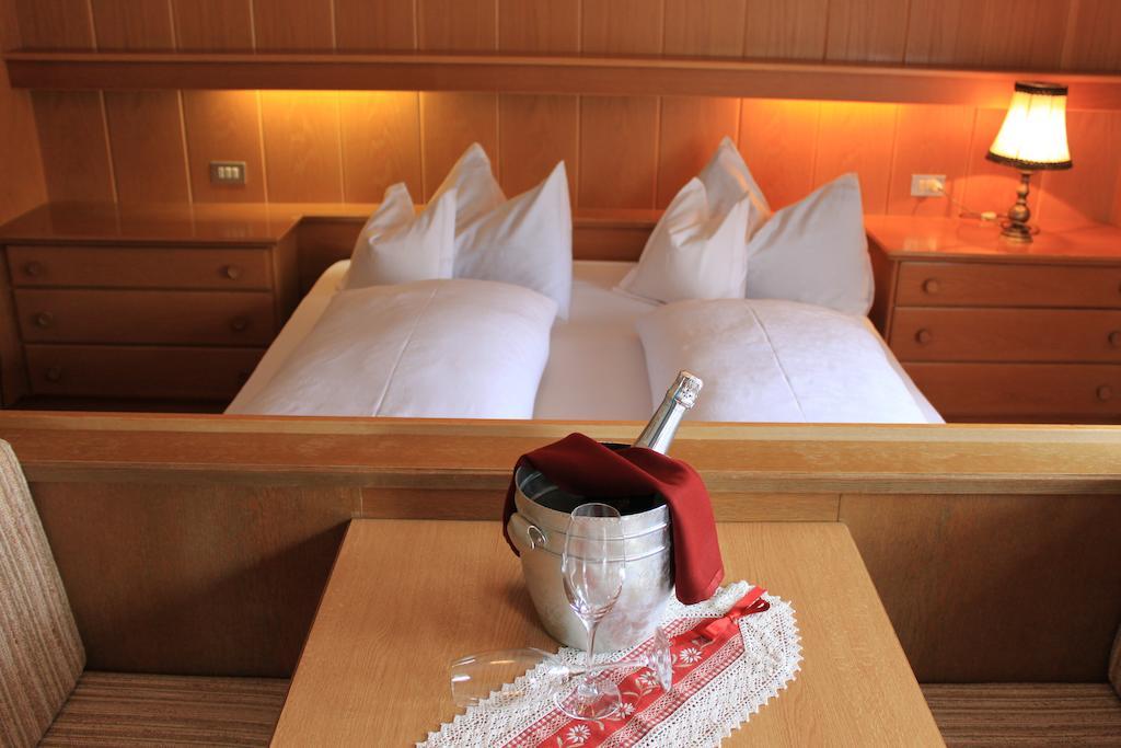 Albergo Alisander Kurfar Zimmer foto