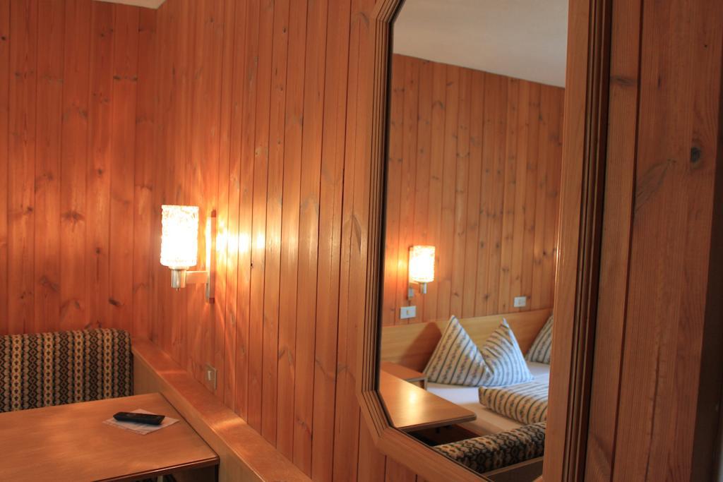 Albergo Alisander Kurfar Zimmer foto